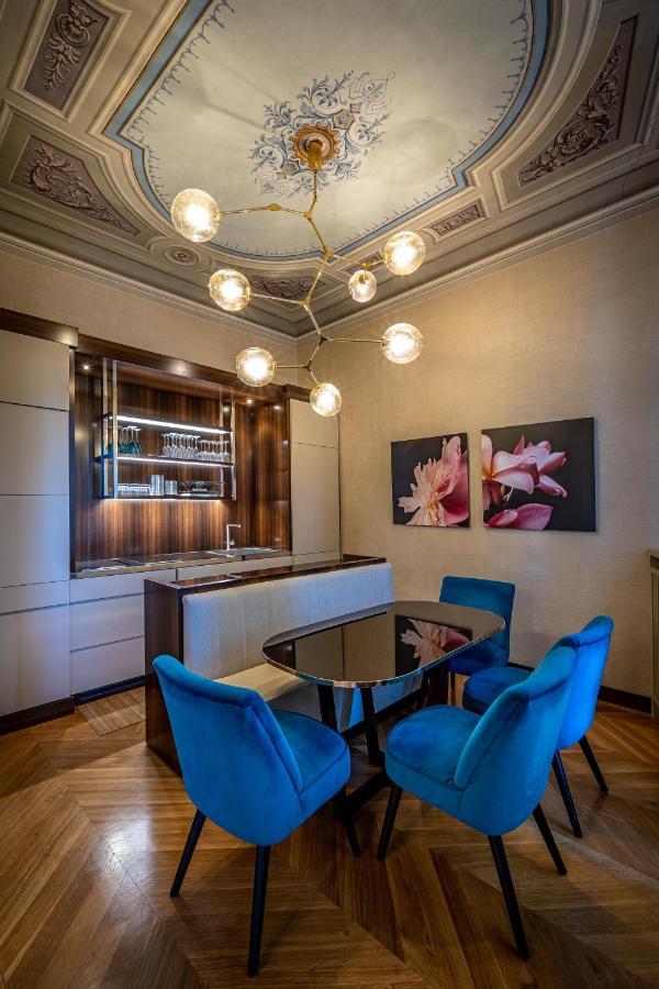 Yid Santa Maria Novella Suites Apt With Balcony Флоренция Екстериор снимка