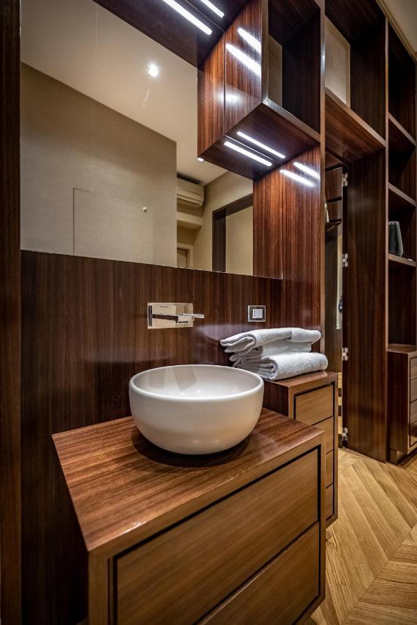 Yid Santa Maria Novella Suites Apt With Balcony Флоренция Екстериор снимка