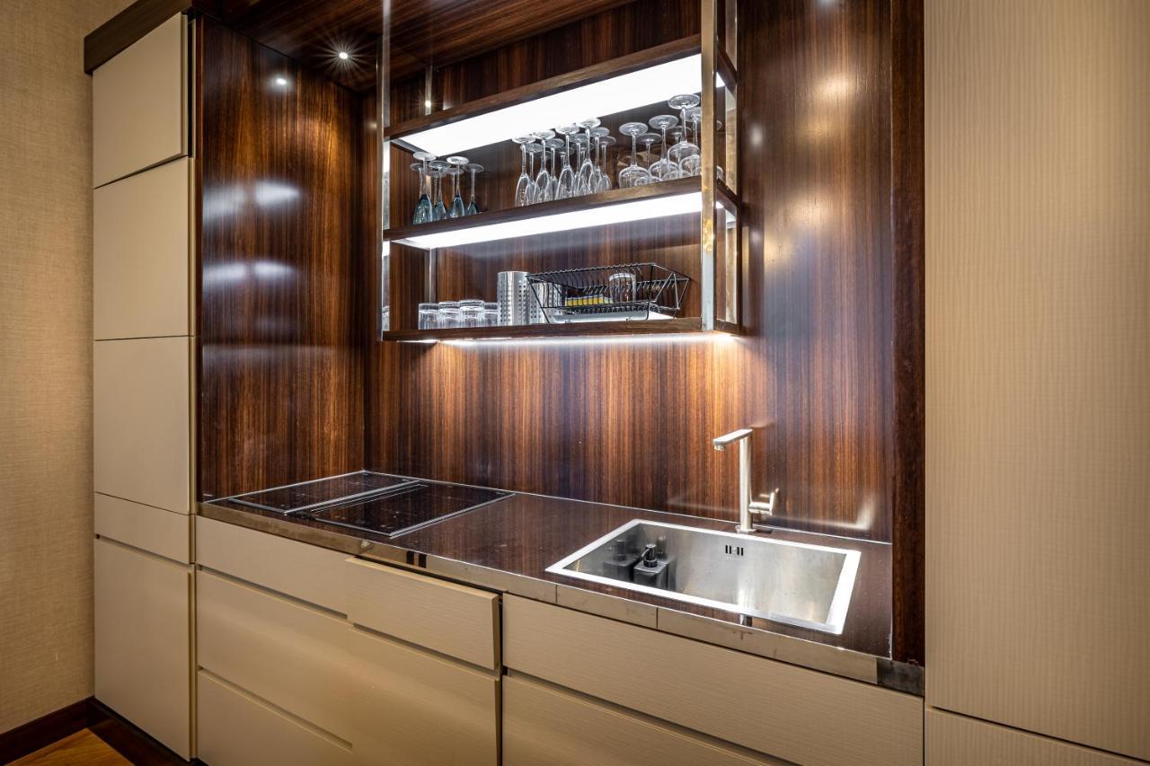 Yid Santa Maria Novella Suites Apt With Balcony Флоренция Екстериор снимка