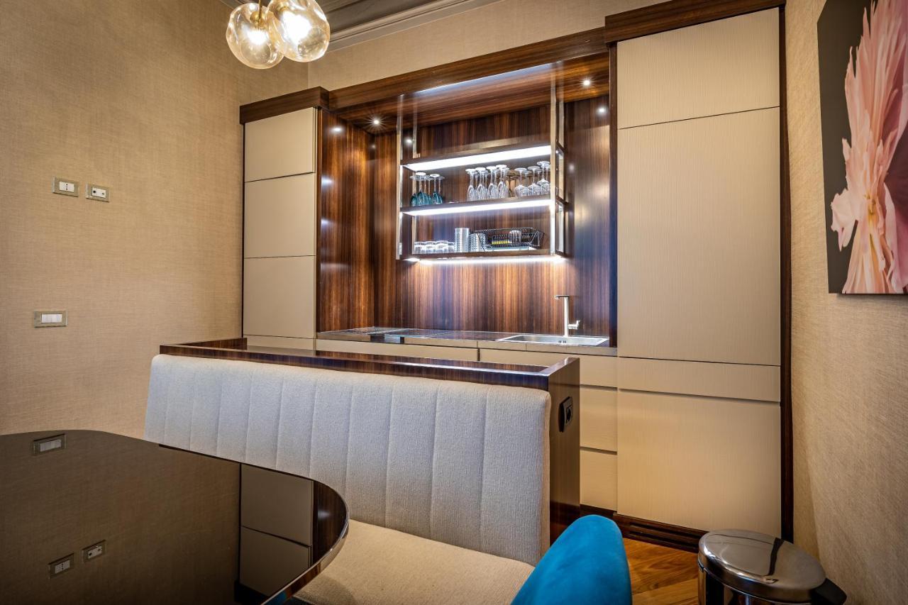 Yid Santa Maria Novella Suites Apt With Balcony Флоренция Екстериор снимка