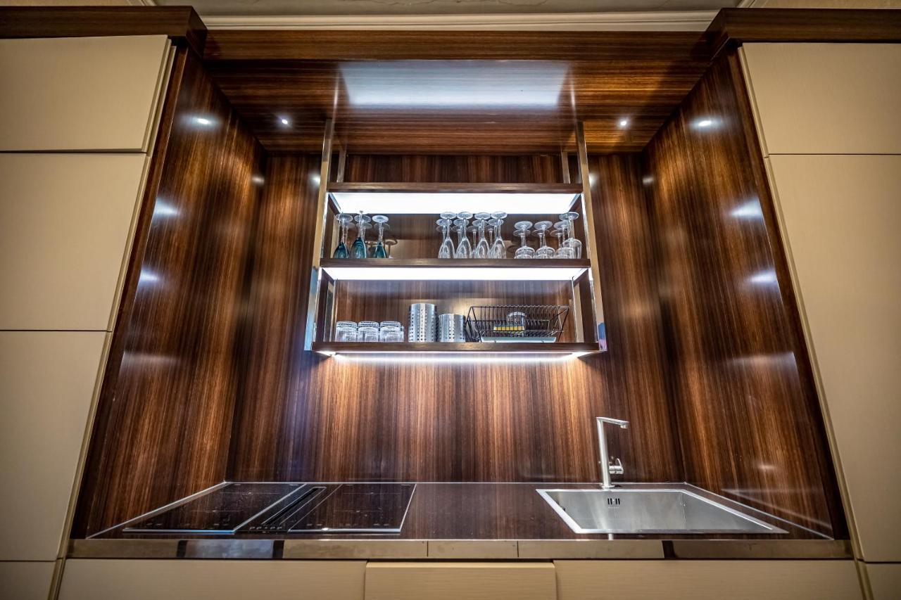 Yid Santa Maria Novella Suites Apt With Balcony Флоренция Екстериор снимка