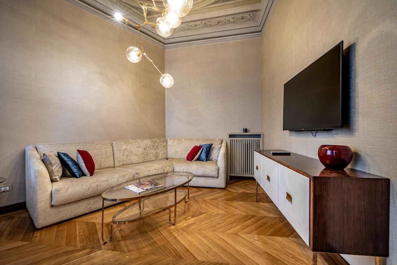 Yid Santa Maria Novella Suites Apt With Balcony Флоренция Екстериор снимка